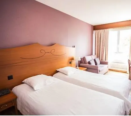 33 Hotel