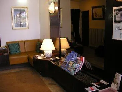 33 3* Geneva