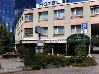 33 酒店